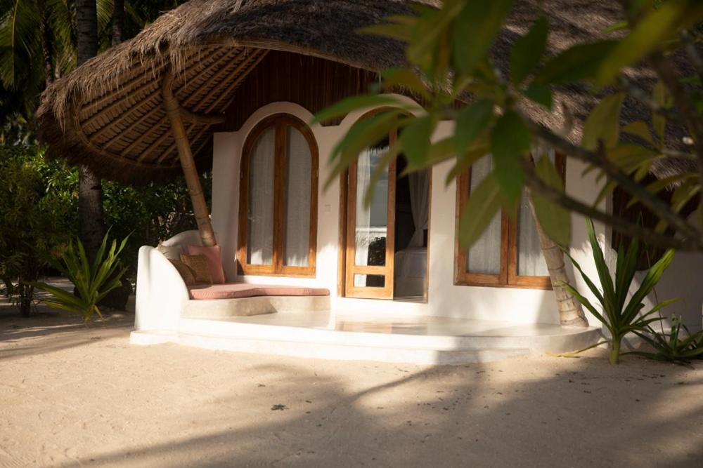 81 Palms Resort Нембрала Номер фото