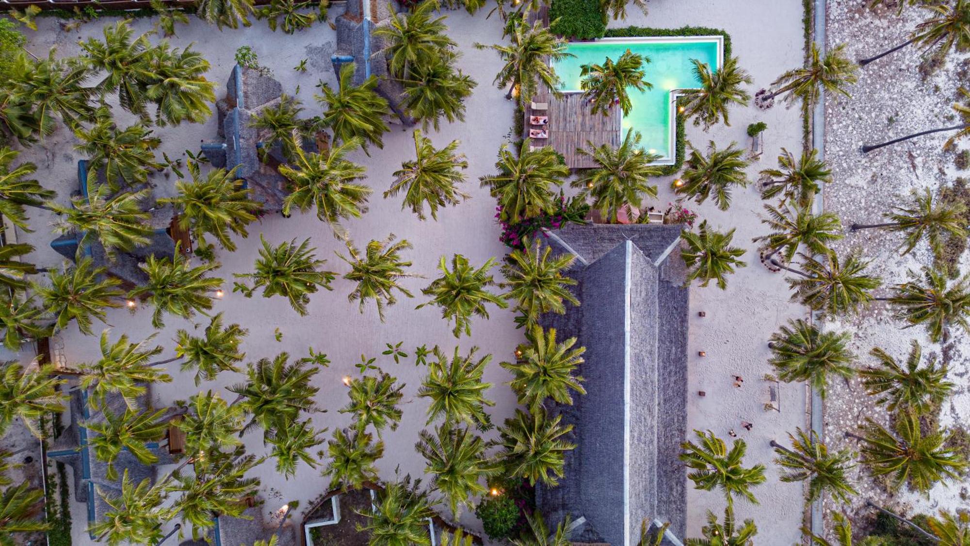 81 Palms Resort Нембрала Экстерьер фото