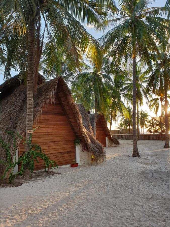 81 Palms Resort Нембрала Экстерьер фото